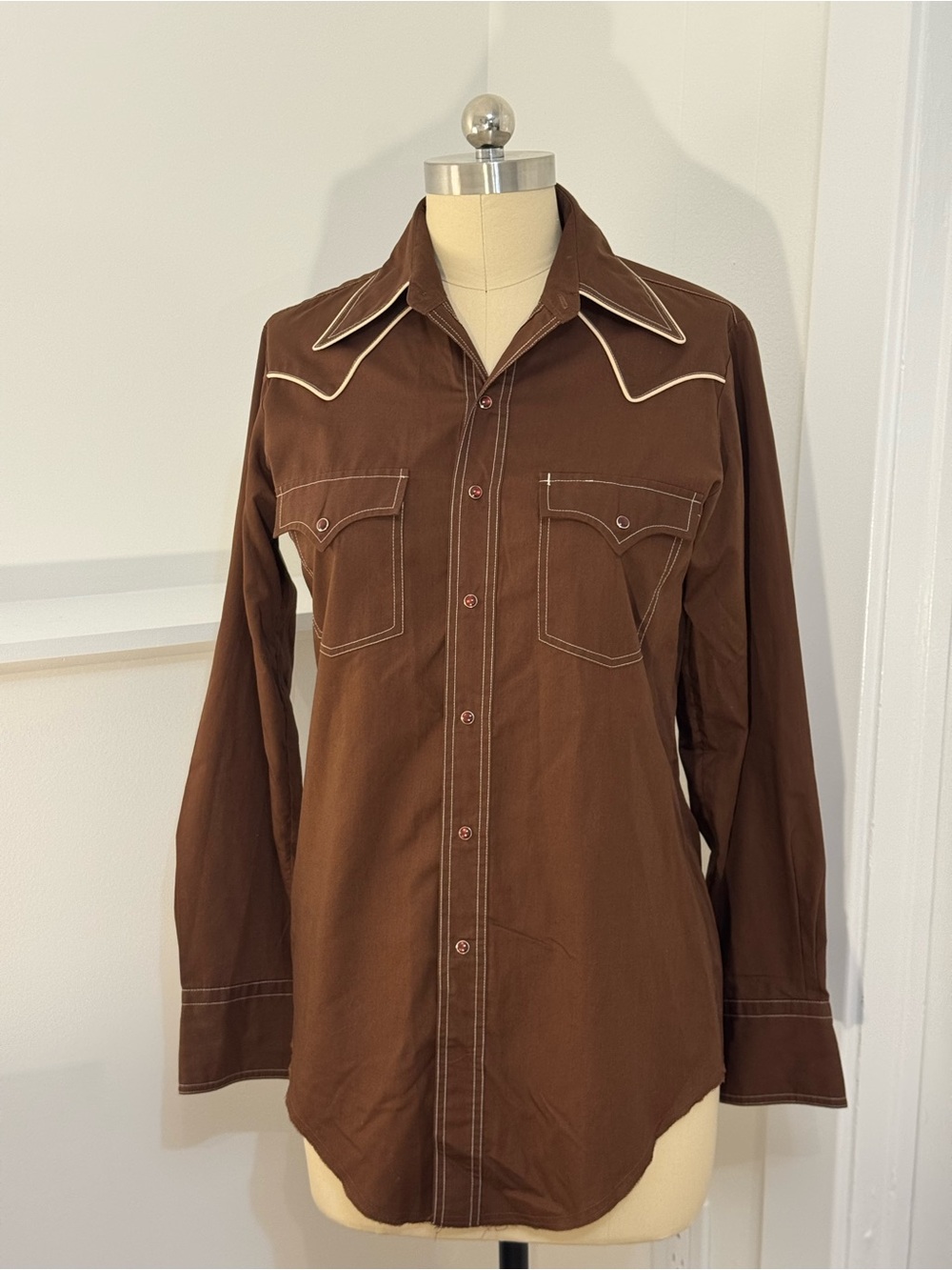 Brown Western Shirt Long Sleeve Pearl Snap Shirt with White Piping